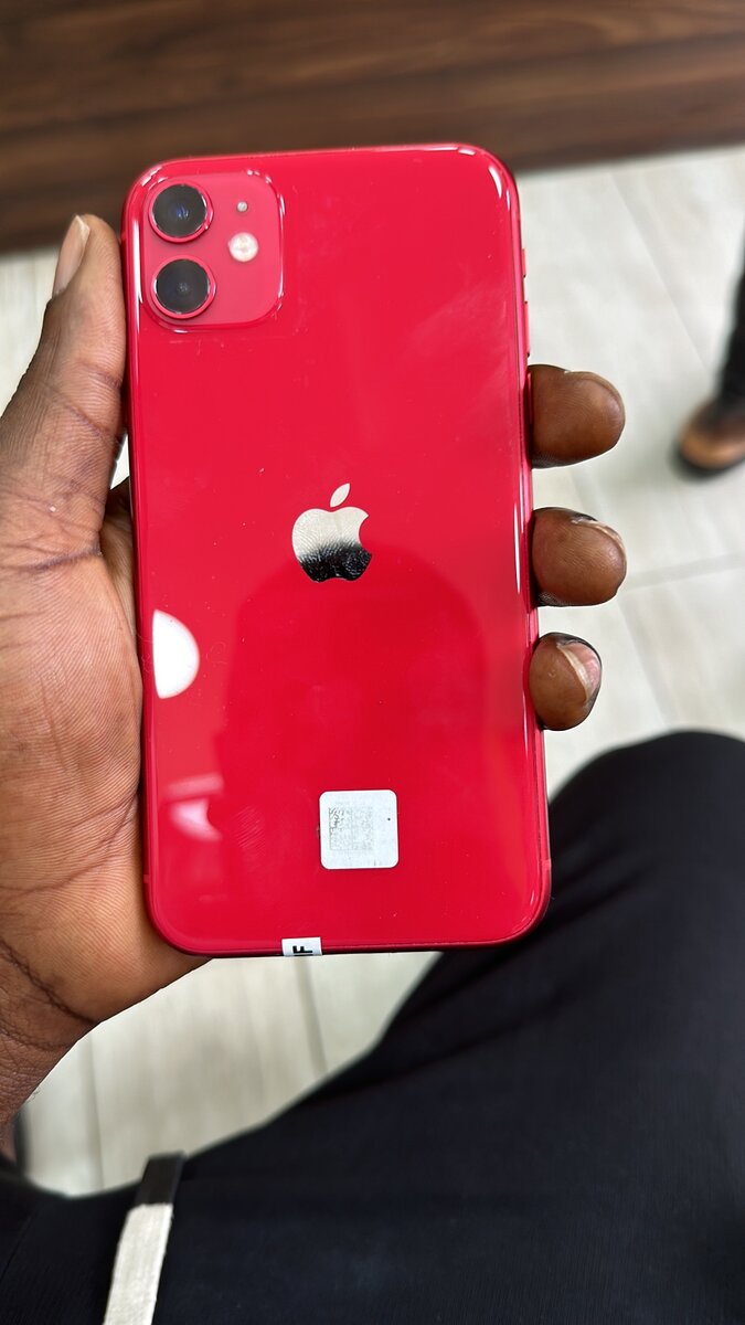 iPhone 11 64gig uk use