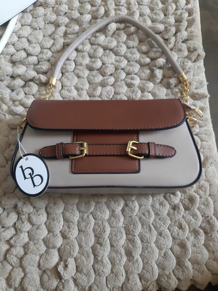 Sac à main vert élégant