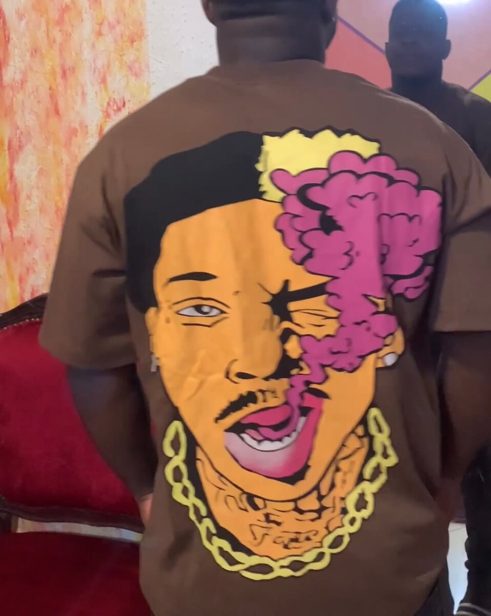 T-shirt graphique tendance