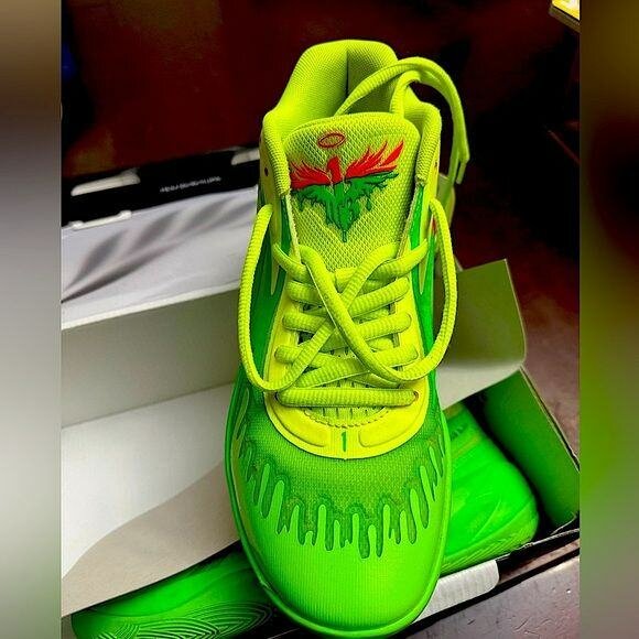 Chaussures de sport flashy