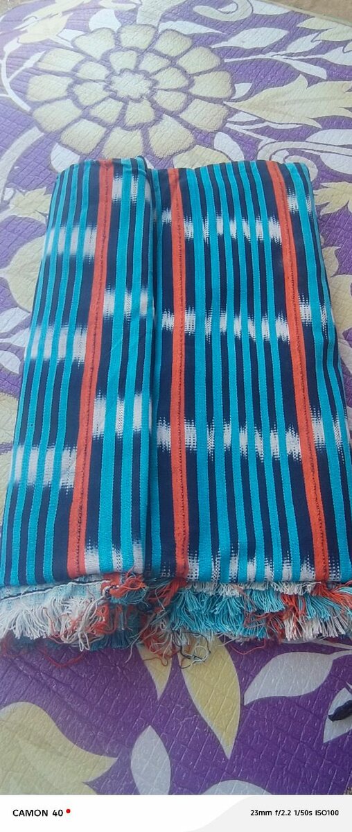 Écharpe tissée colorée