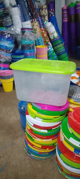 Boîte de rangement transparente