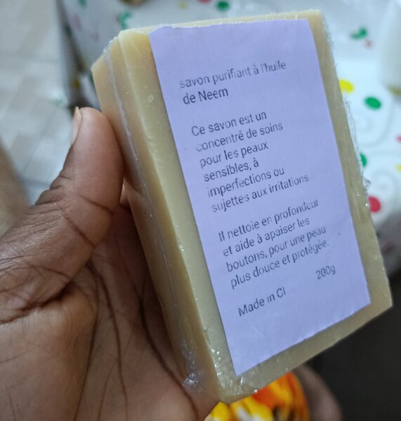 Savon purifiant à l'huile de Neem