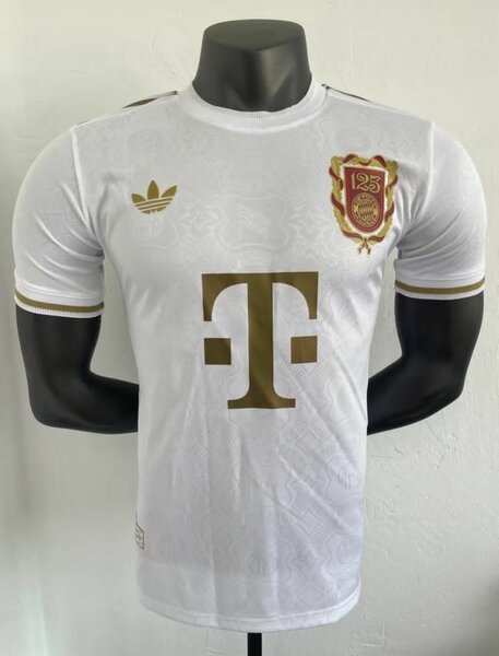 Maillot de football blanc doré