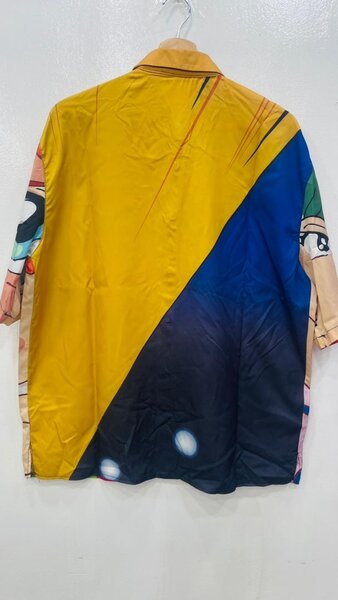 Chemise graphique animée