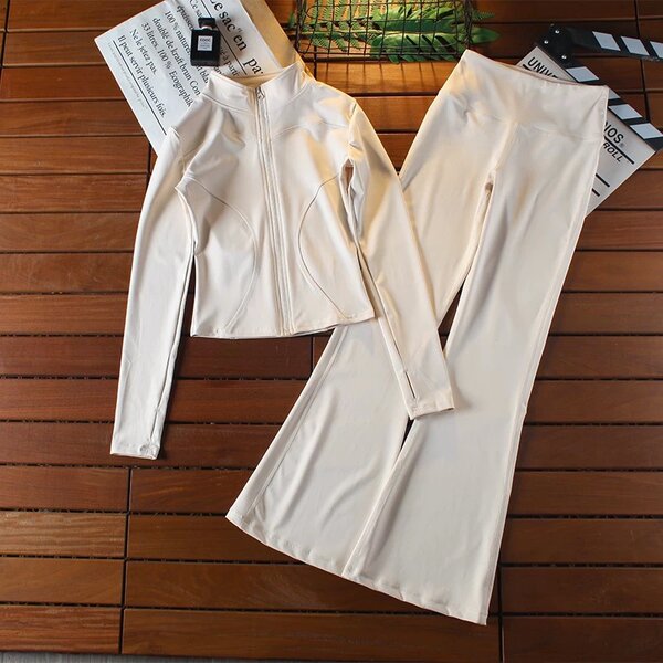 Ensemble de sport femme beige