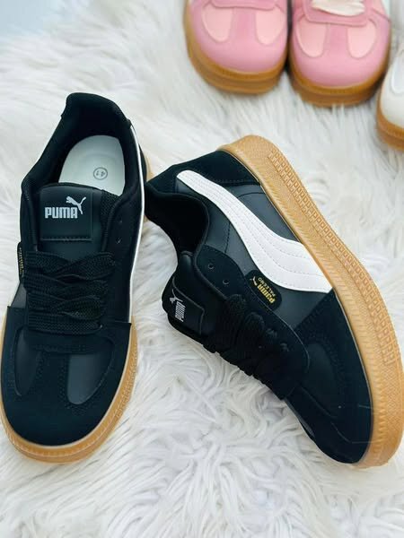 Good quality sneakers black