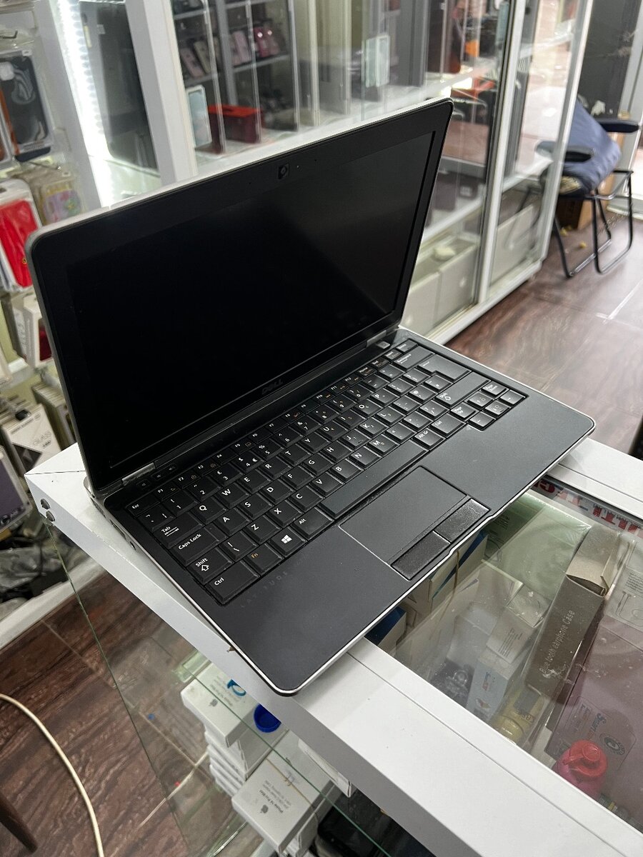 Dell latitude E6230