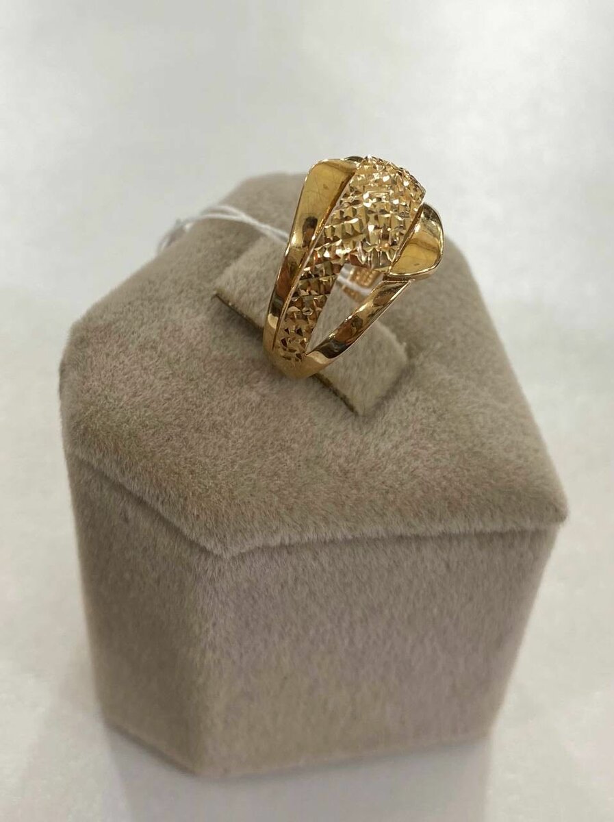 Кольцо на подарок для женщин