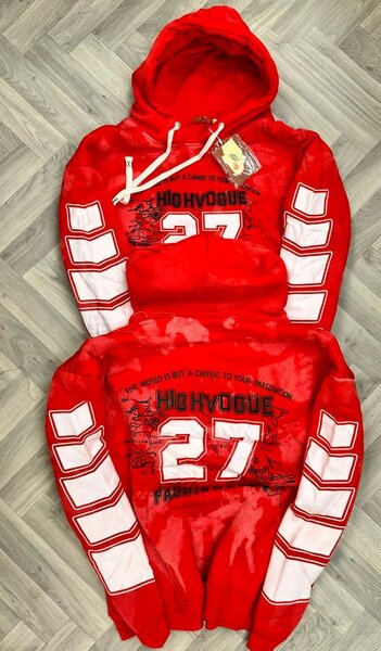 Sweat à capuche rouge tendance