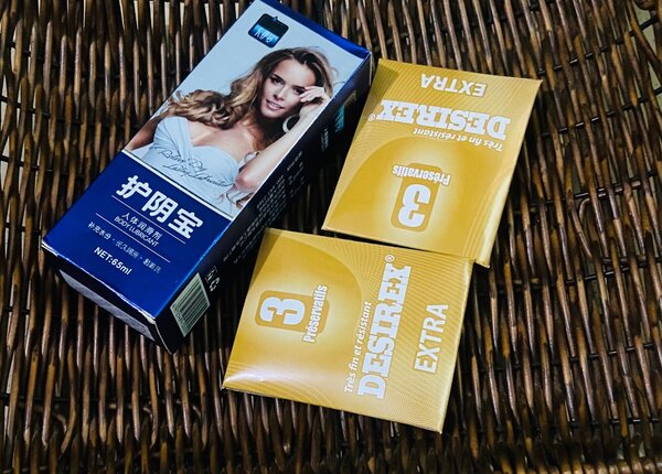 Préservatifs + lubrifiant