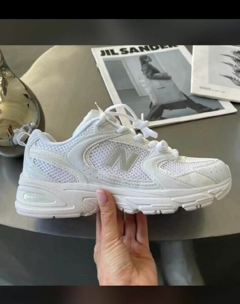 Baskets blanches respirantes