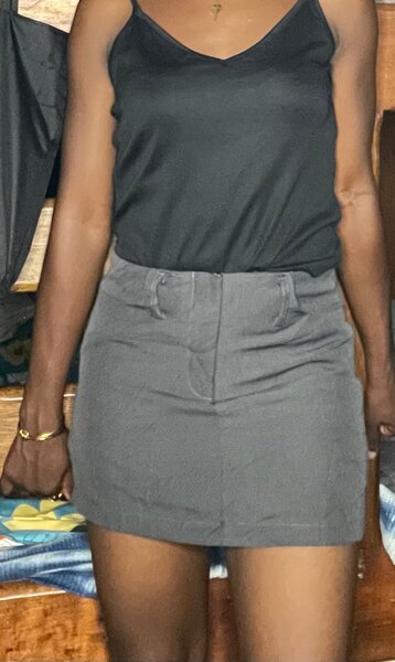 Jupe taille haute grise élégante