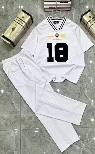 Ensemble de sport numéro