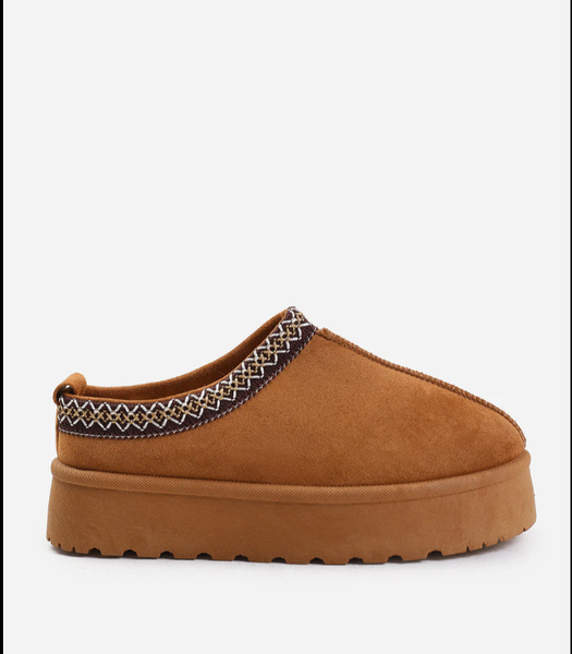 Tazz Shoes and UGGs collections