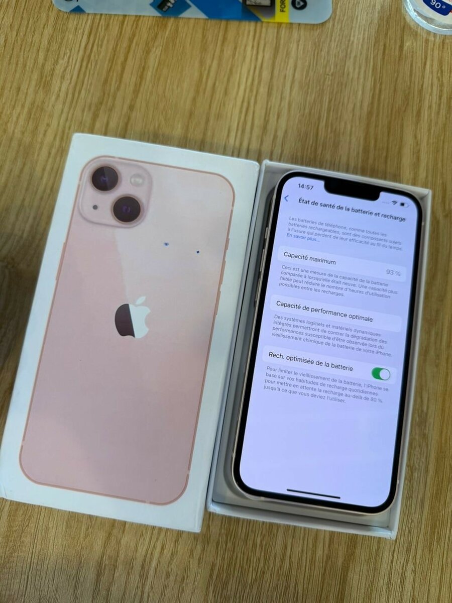 iPhone 13 avec son carton