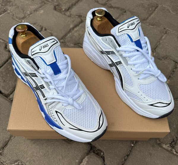 Baskets de course ASICS homme