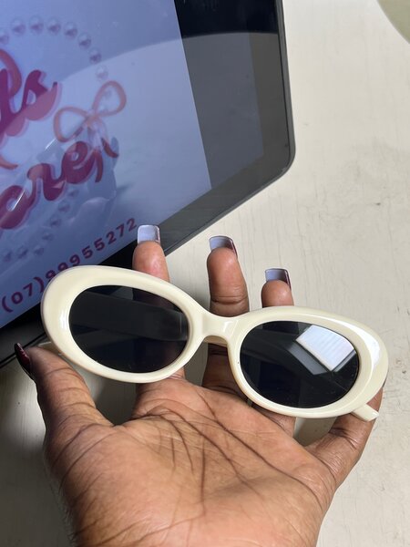 Lunettes de soleil blanches femme