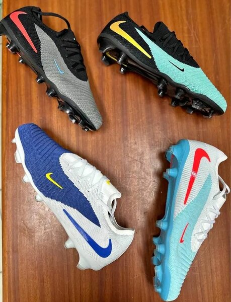 Chaussures de Foot Légeres