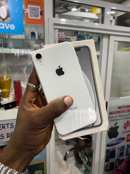 IPHONE Xr