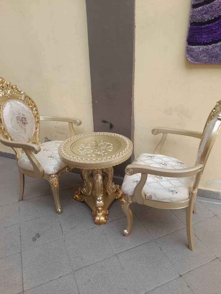 Mattress, kings chairs