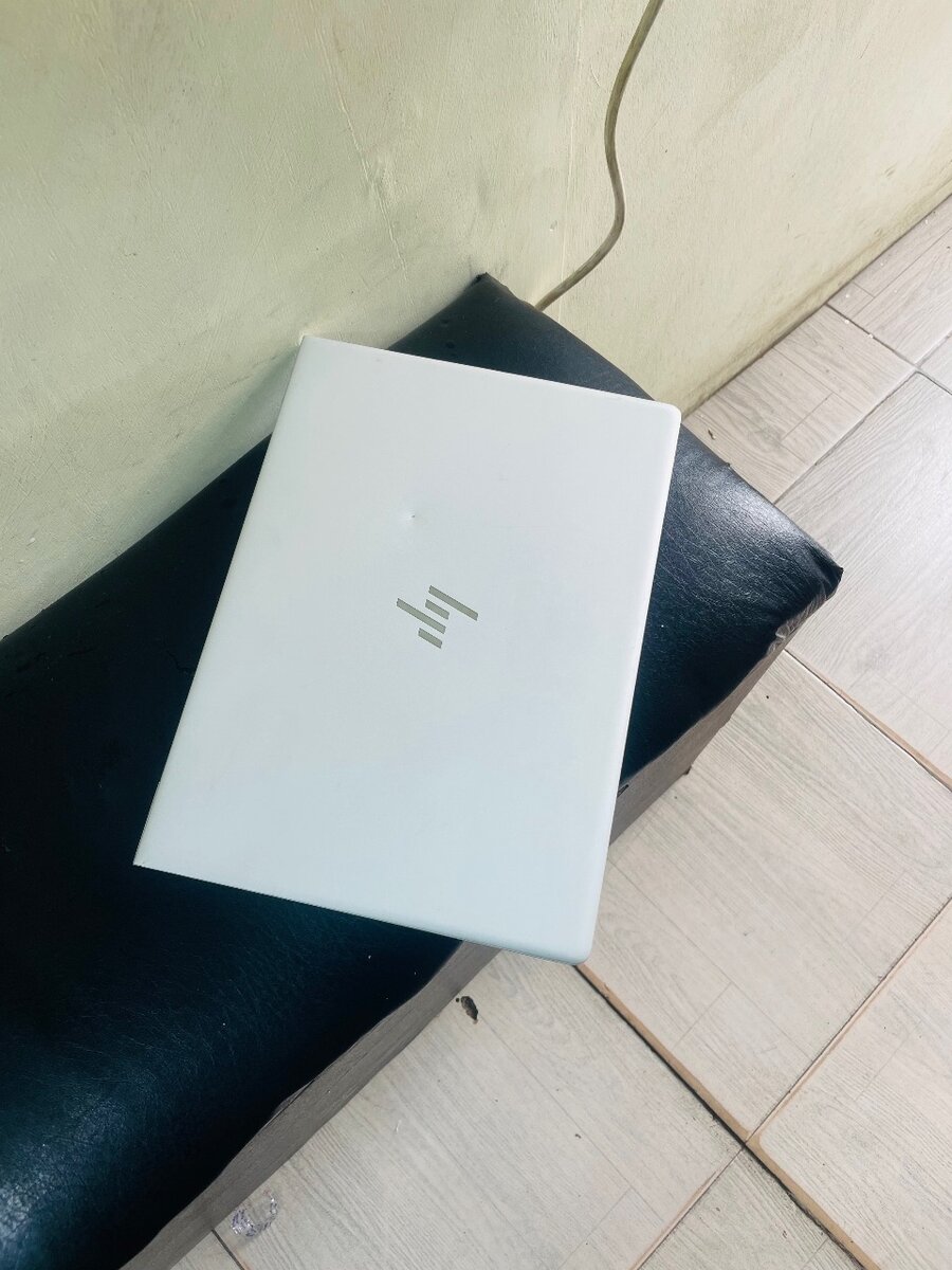 Hp elite book 830 G5