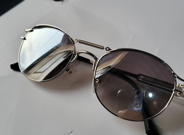 AUTHENTIC SUNGLASSES