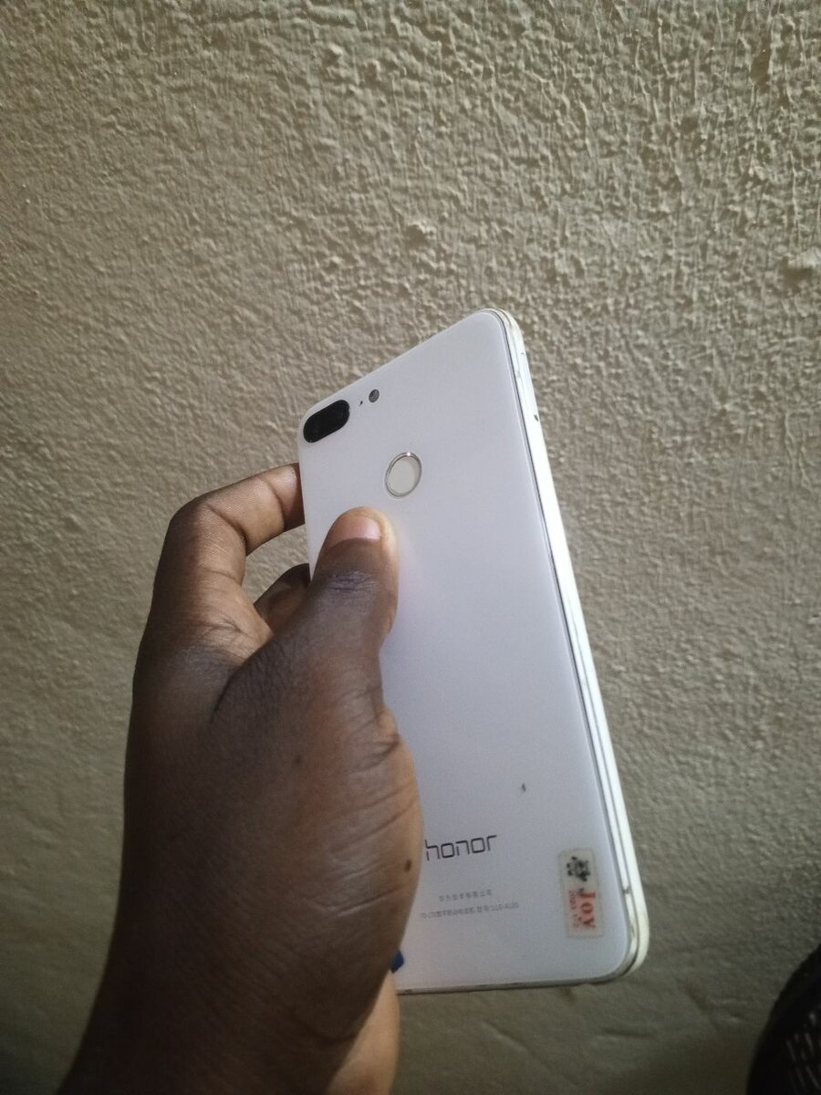 Huawei onor 9 lit 128go 4 giga