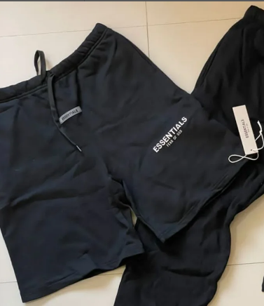 Men's black Shorts Essentials