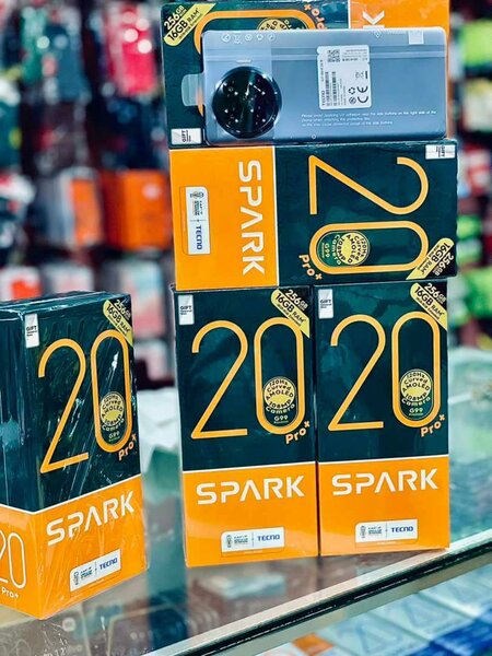 tecno spak 20 +, 20pro et camon 30pro