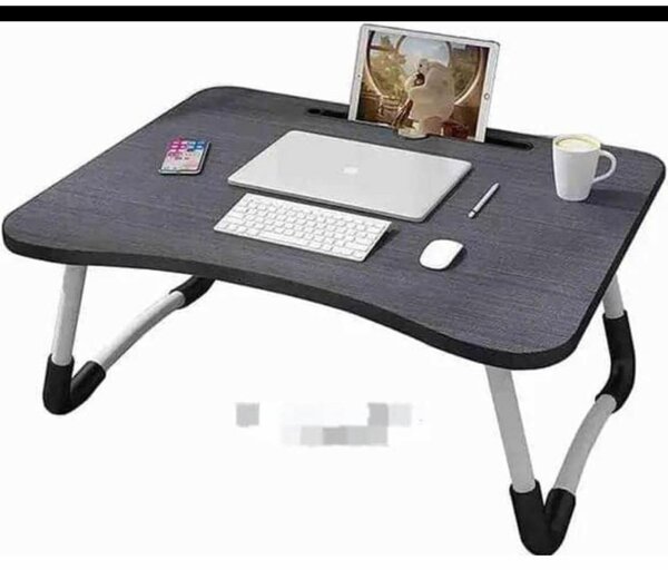Foldable table