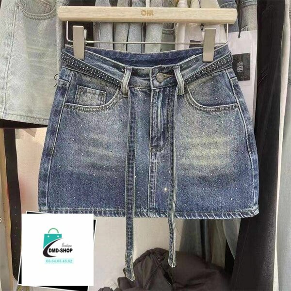 Mini-jupe en jean étincelante