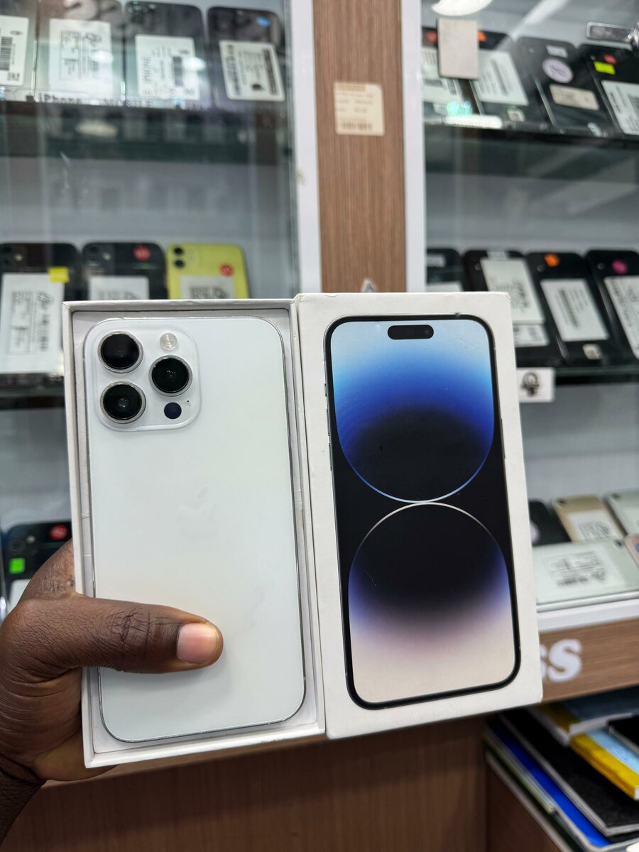 14 pro max 128Go très propre