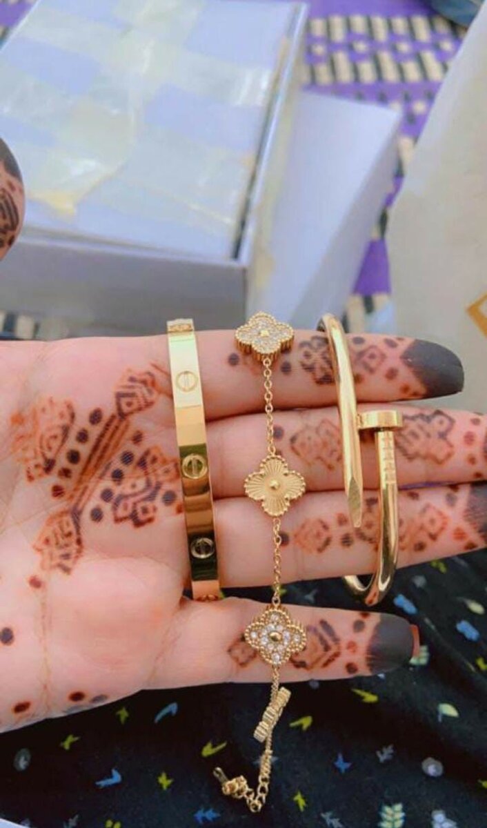 Bracelets élégants en or