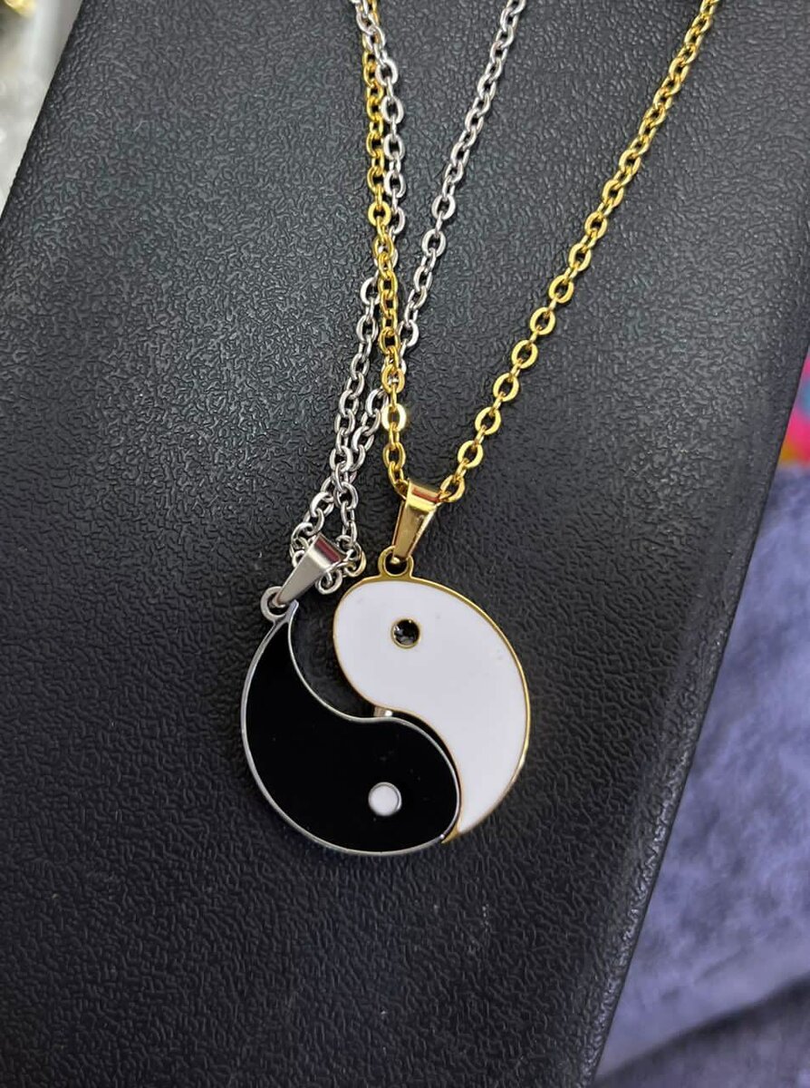 Couple/ Friendship necklaces