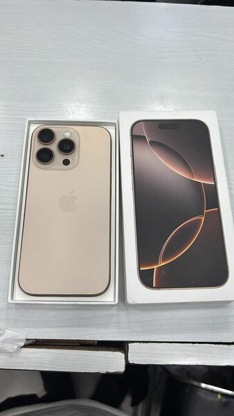 Disponible 16 Pro 128go avec c