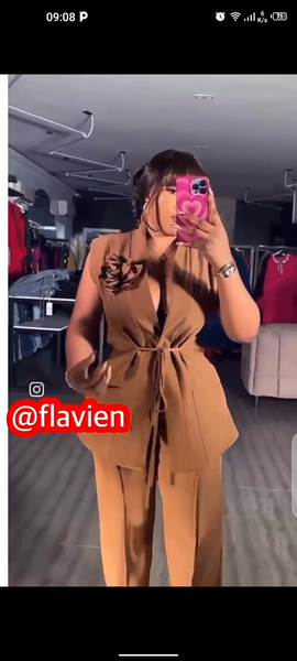 Ensemble tailleur élégant femme