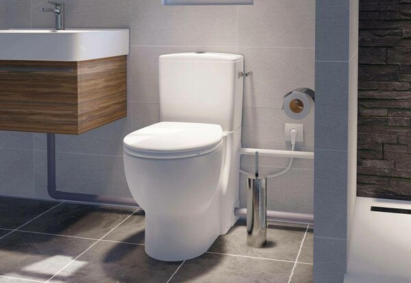 WC moderne en céramique