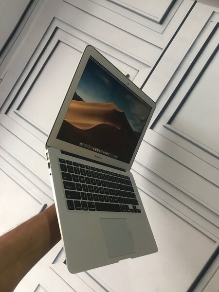 MacBook Air 2015 core i5