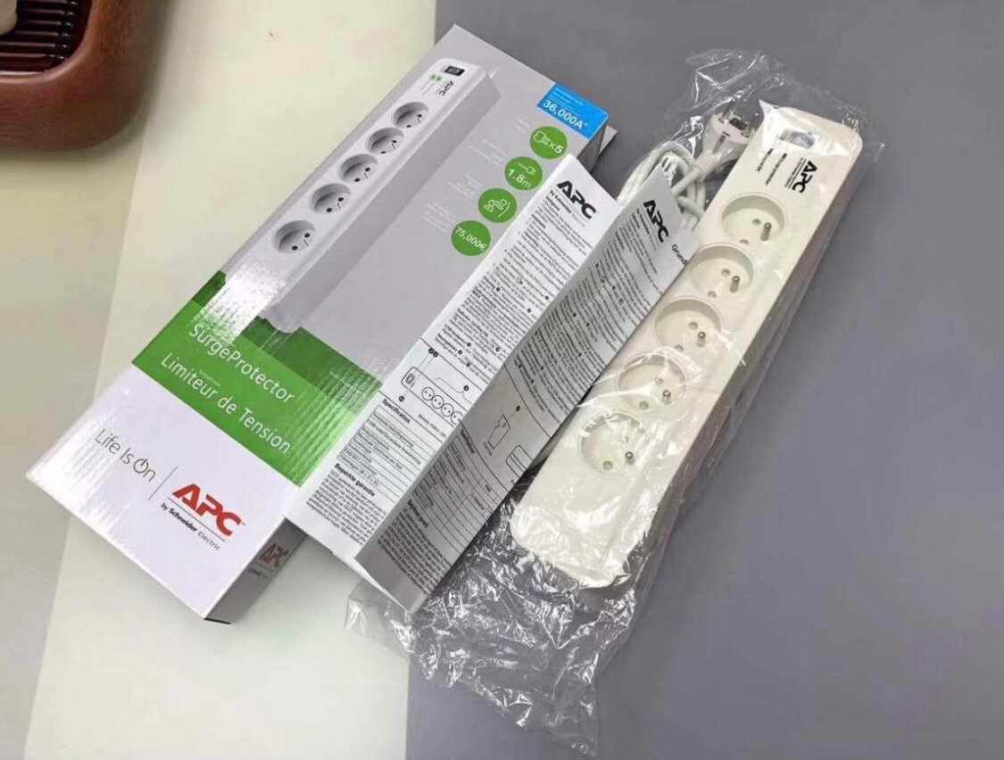 Multiprise APC Protection Parasurtenseur