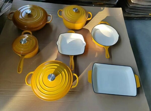 Set de cuisine en fonte émaillée