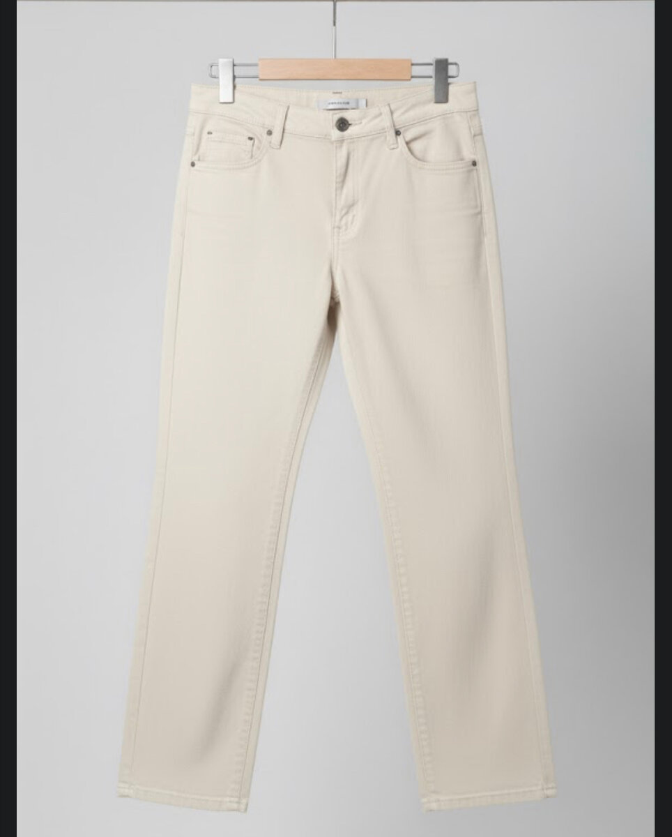 Jean droit beige pour femme