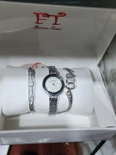 Ladies Watch And bracelet Set