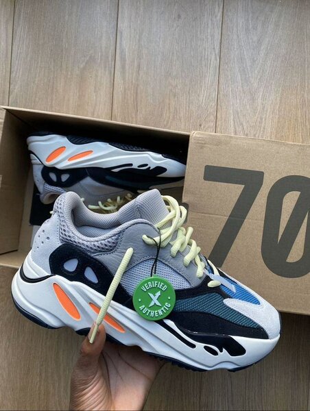 Yeezi 700 couleurs