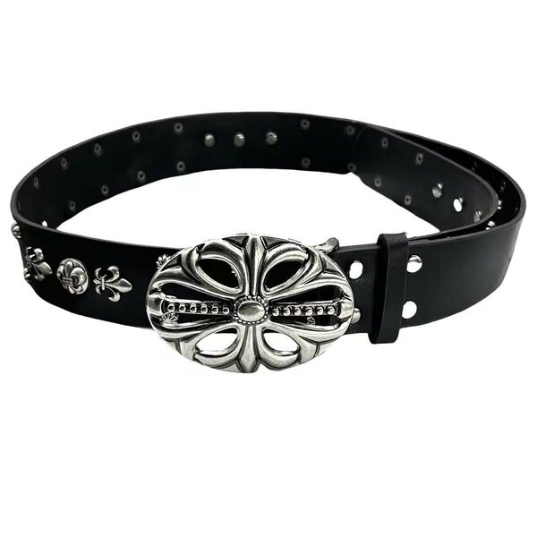 Ceinture en cuir avec boucles variées