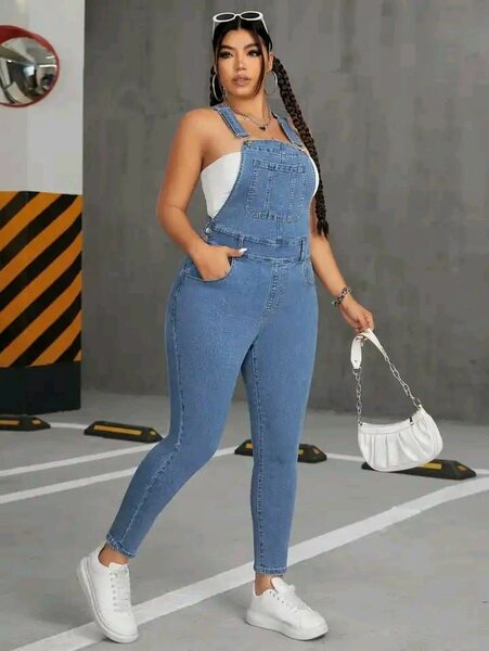 Car wash Jeans or dungarees for ladies