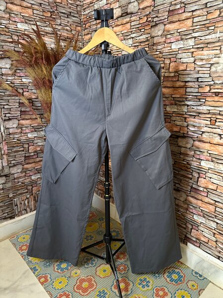 Pantalon cargo gris