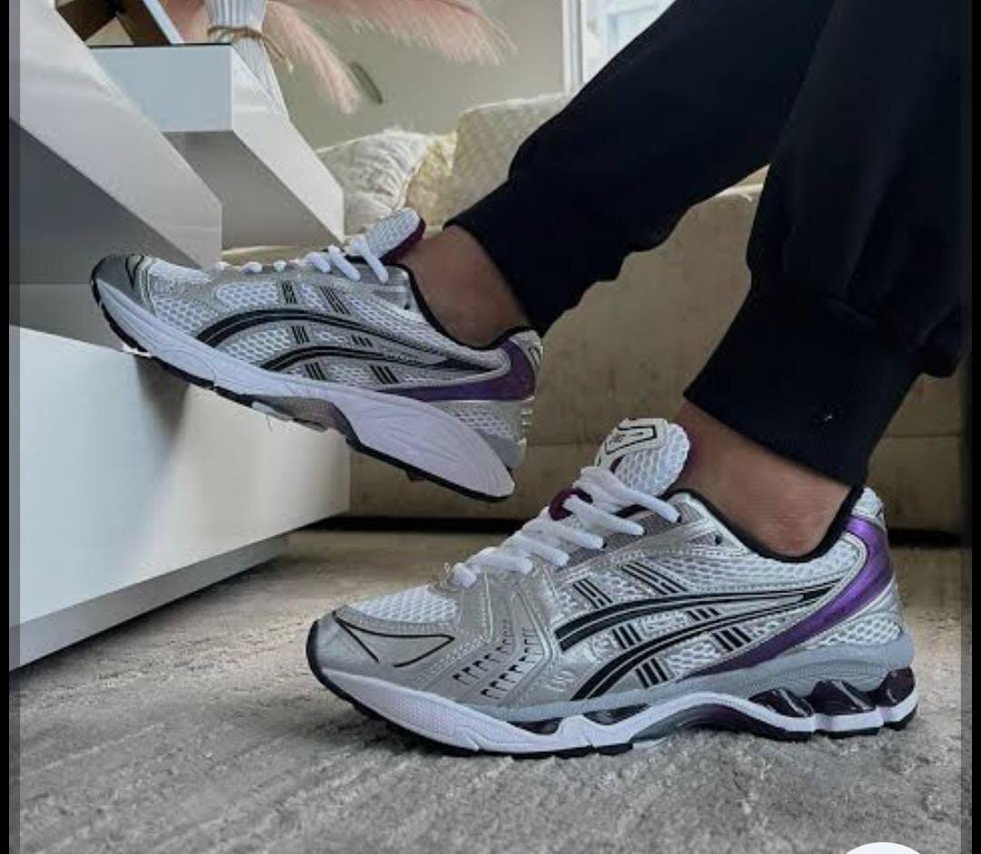 Chaussures de sport modernes