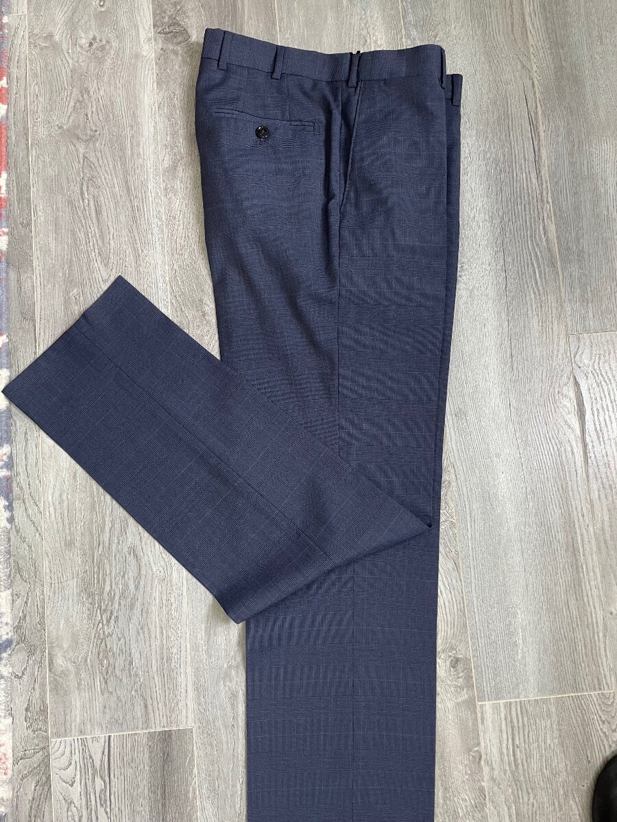 Мужской костюм новый