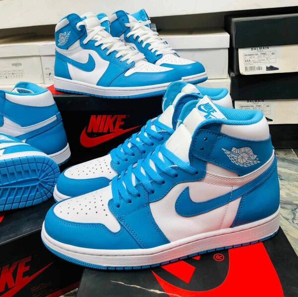 Jordan 1 sneaker